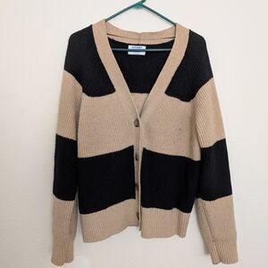 Old Navy Women's Black and Tan Striped Sweater